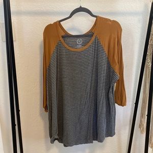 Maurices 24 seven size 3X gold shirt with gray and black striping used condition